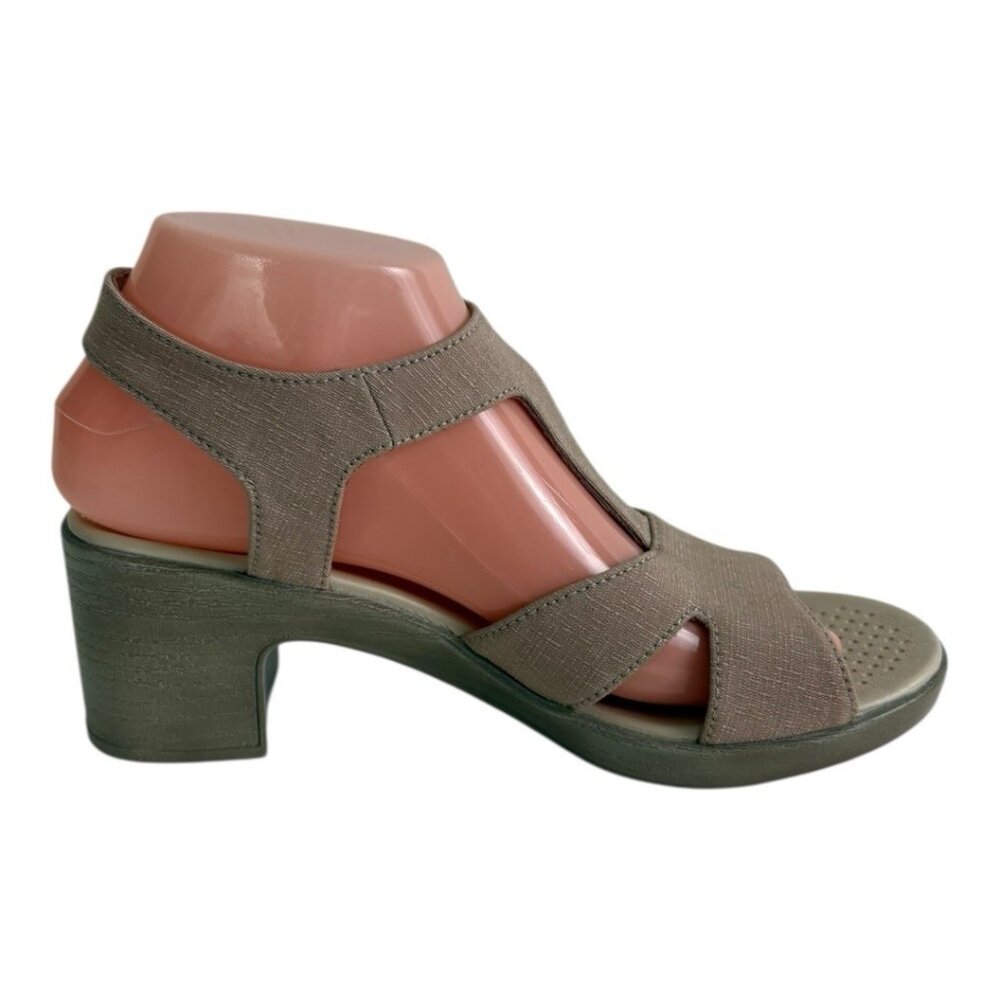 Bzees Women's Shoes Size 7.5 Everly Tan/Nude Block Heel Strappy Sandals Comfort - Picture 6 of 10